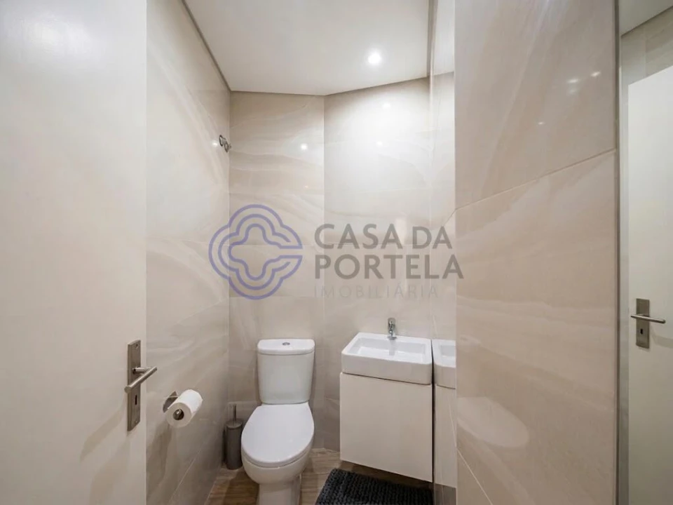 Apartamento T2 para Venda em Rio Tinto Foto 12