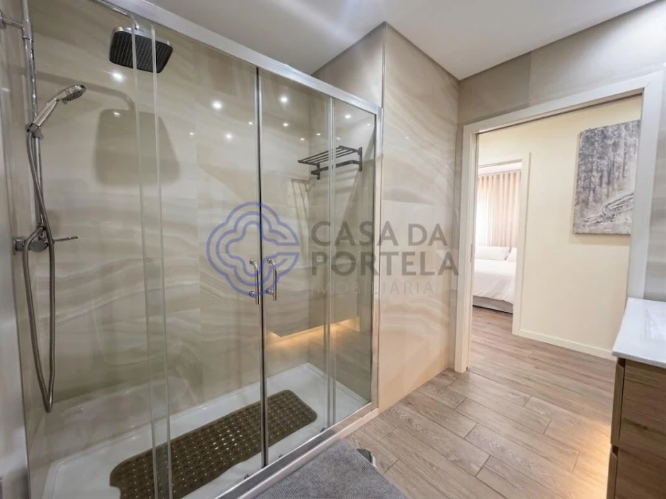 Apartamento T2 para Venda em Rio Tinto Foto 9