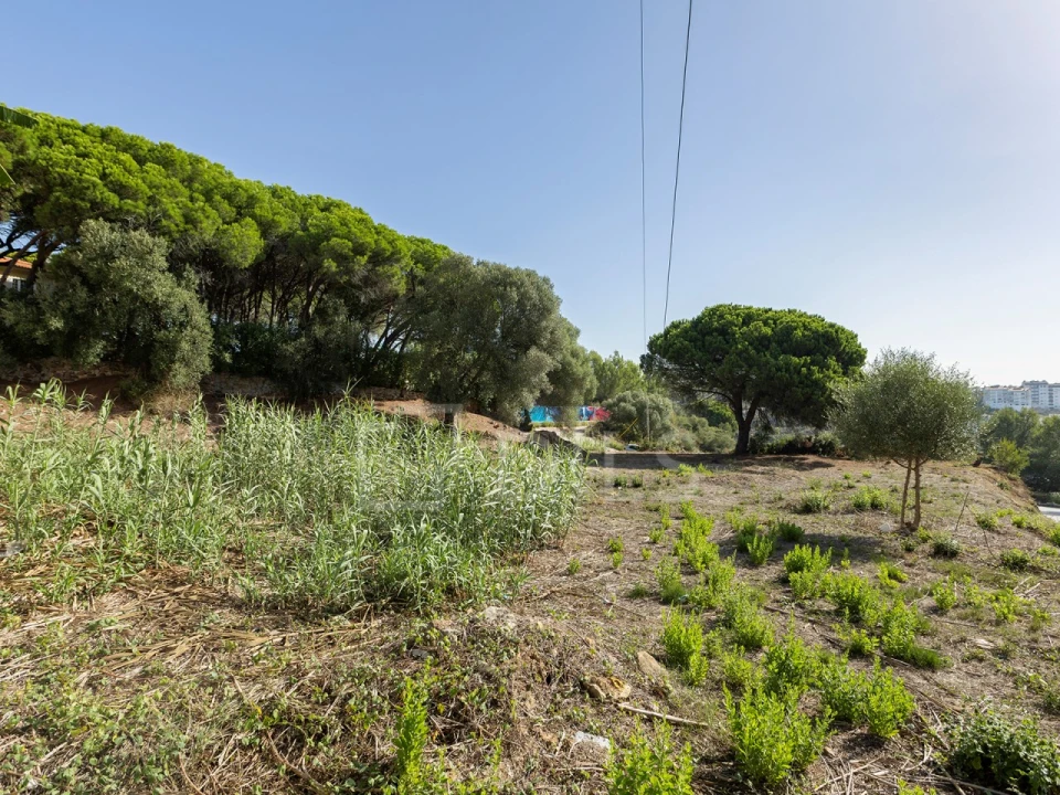 Terreno para Venda em Alcabideche Foto 2