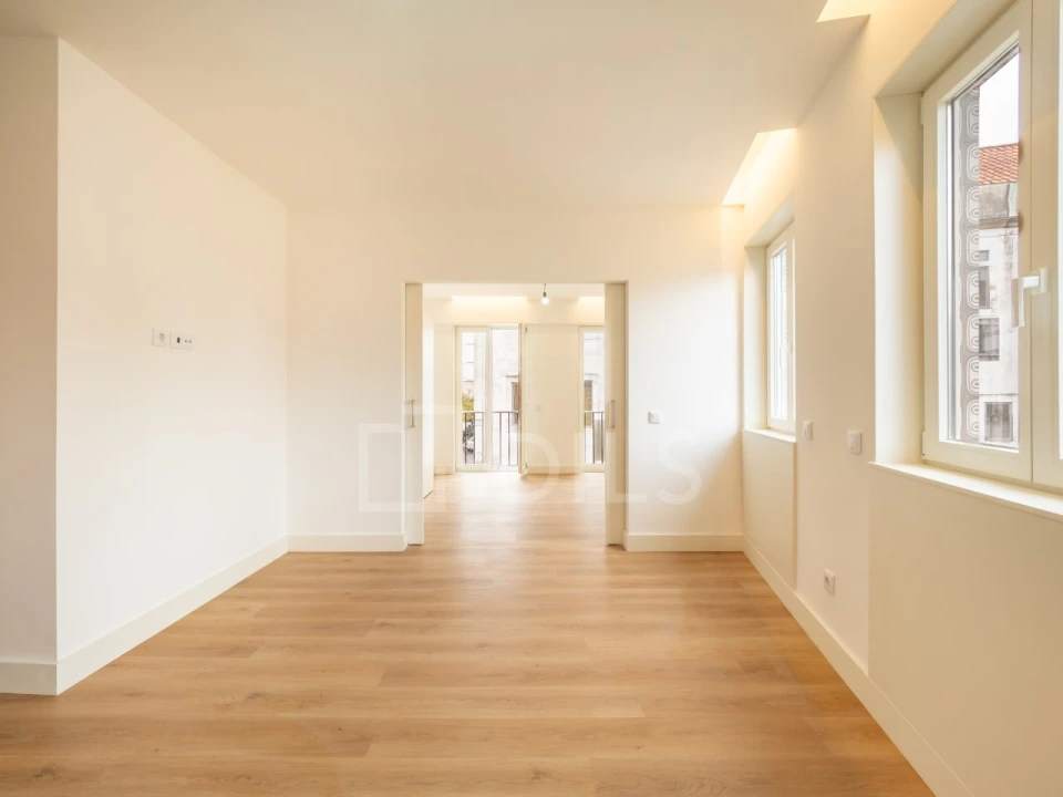 Apartamento T2 para Venda em Cedofeita, Santo Ildefonso, Sé, Miragaia, São Nicolau e Vitória Foto 2