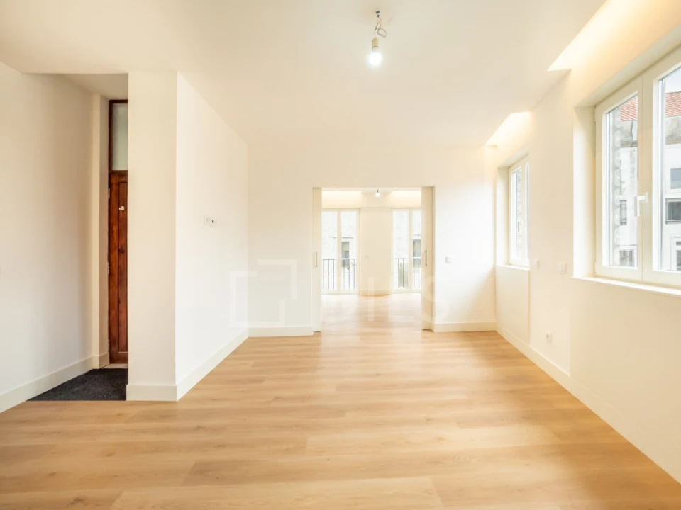 Apartamento T2 para Venda em Cedofeita, Santo Ildefonso, Sé, Miragaia, São Nicolau e Vitória Foto 11