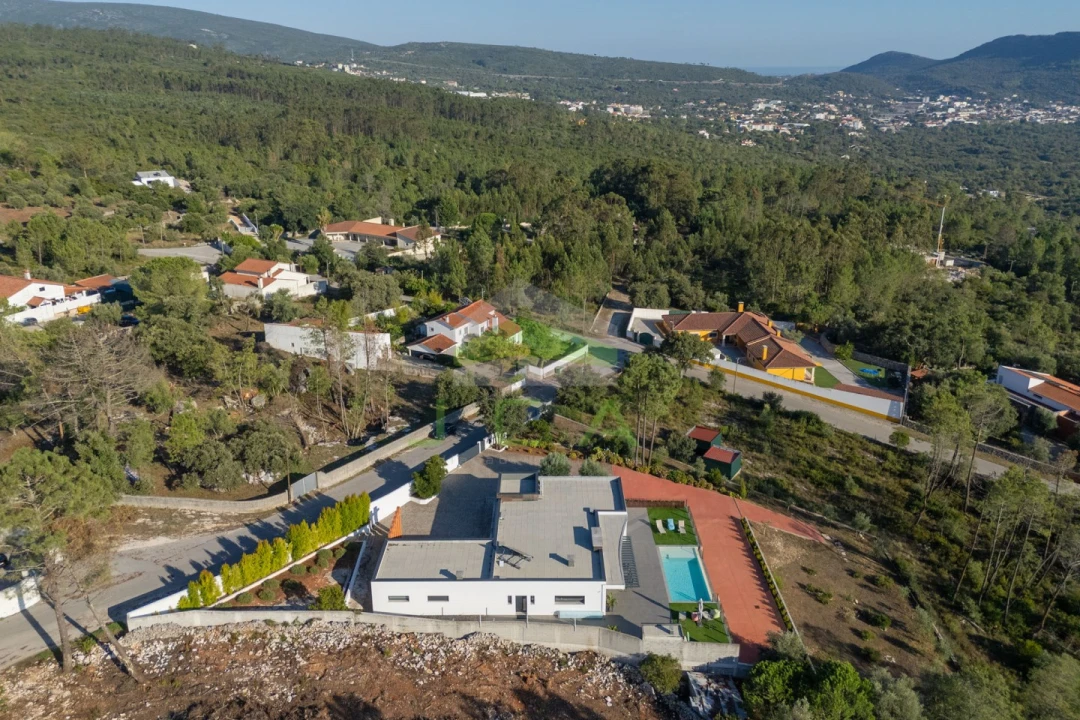 Moradia T3 para Venda em Mira de Aire Foto 52