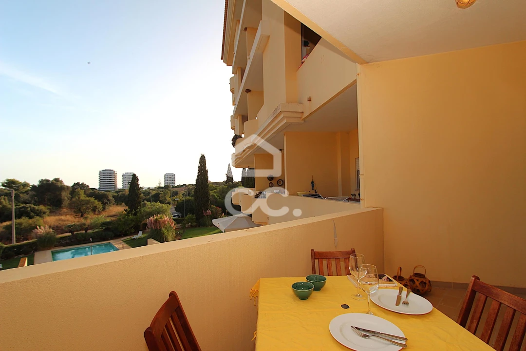 Apartamento T1 para Venda em Alvor Foto 2
