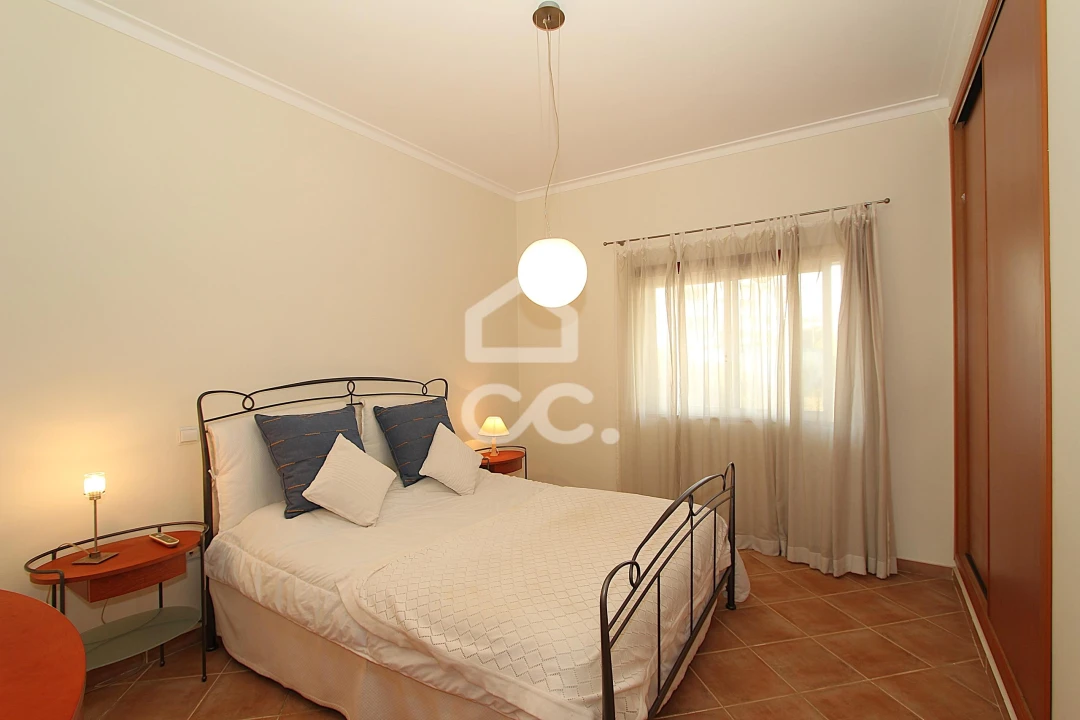 Apartamento T1 para Venda em Alvor Foto 11