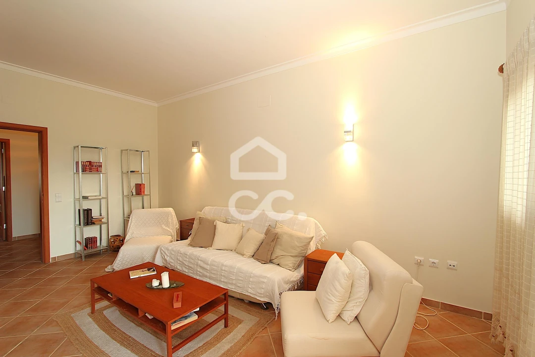 Apartamento T1 para Venda em Alvor Foto 4