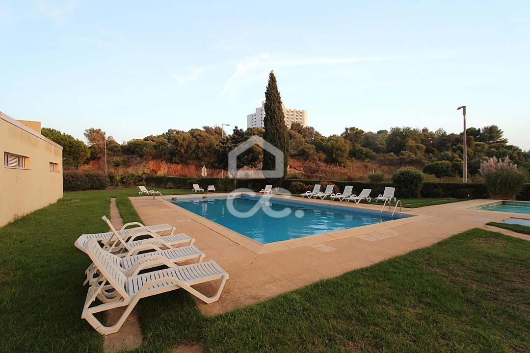 Apartamento T1 para Venda em Alvor Foto 1