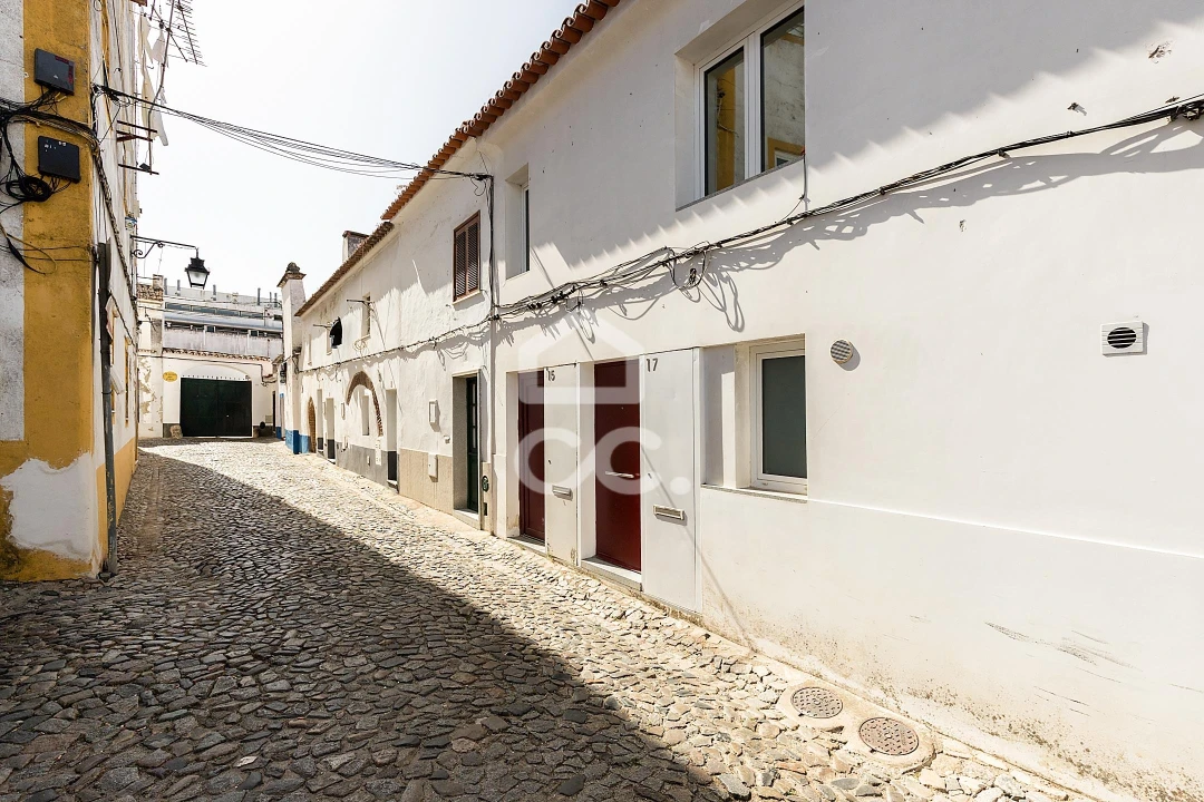 Moradia T1 para Arrendamento em Évora (São Mamede, Sé, São Pedro e Santo Antão) Foto 17