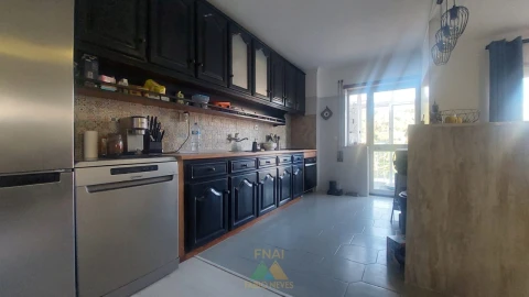 Apartamento T3 para Venda em Darque