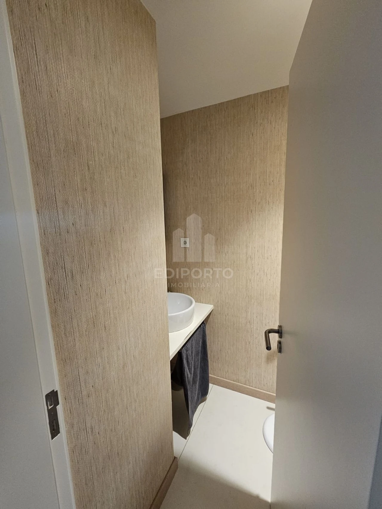 Apartamento T1 para Venda em Lordelo do Ouro e Massarelos Foto 15