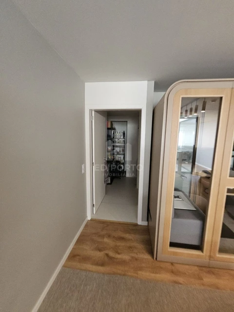 Apartamento T1 para Venda em Lordelo do Ouro e Massarelos