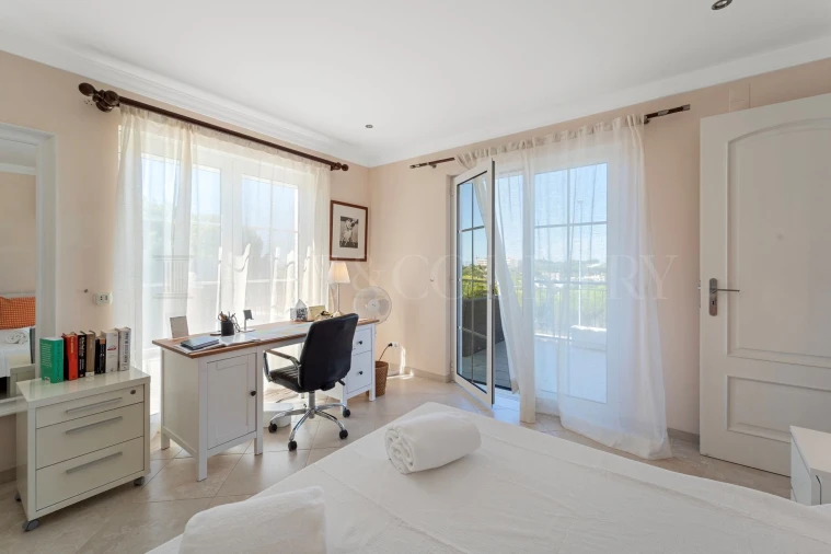Moradia T7 para Venda em Almancil Foto 55
