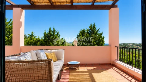 Moradia T2 para Venda em Santa Barbara de Nexe