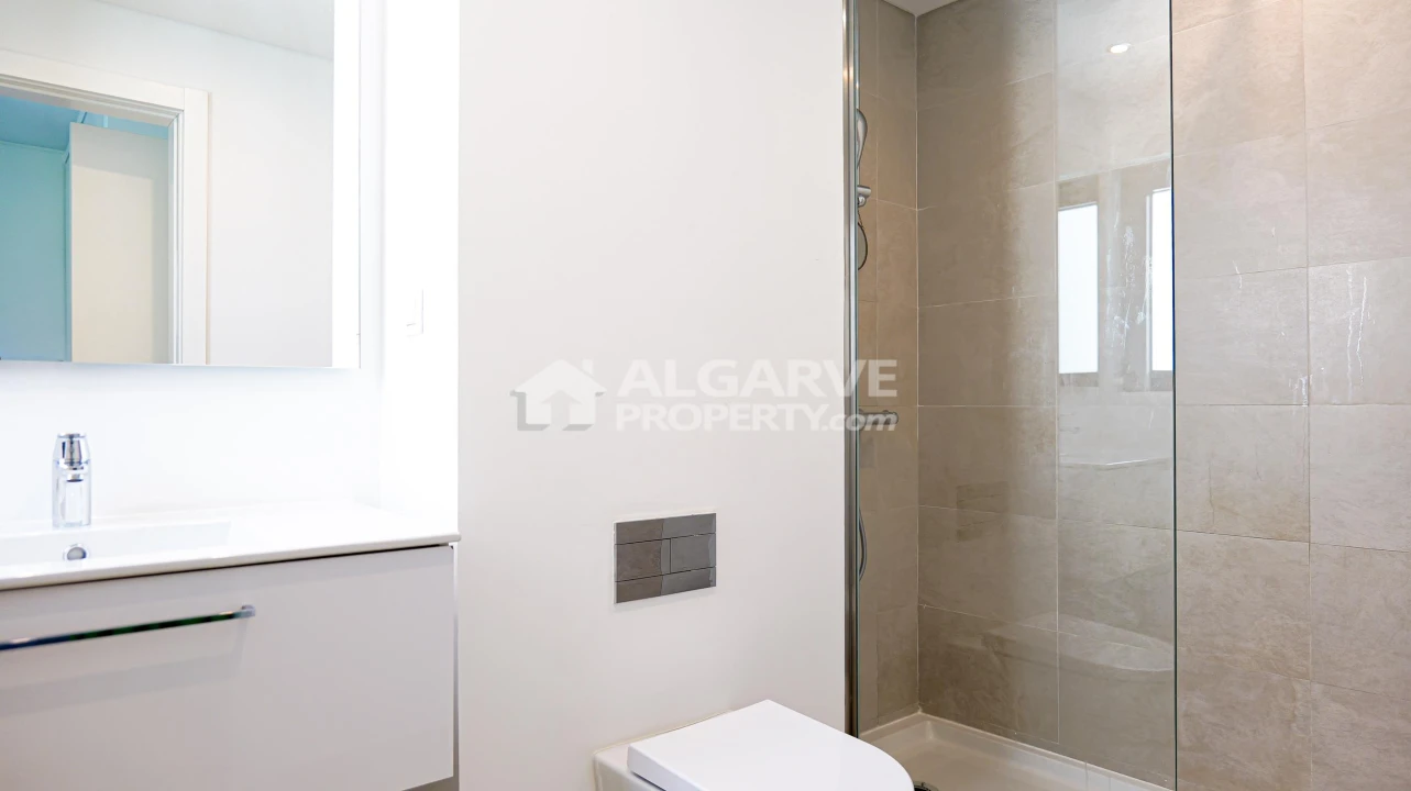 Apartamento T2 para Venda em Quarteira Foto 18