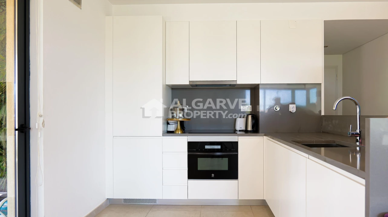 Apartamento T2 para Venda em Quarteira Foto 4