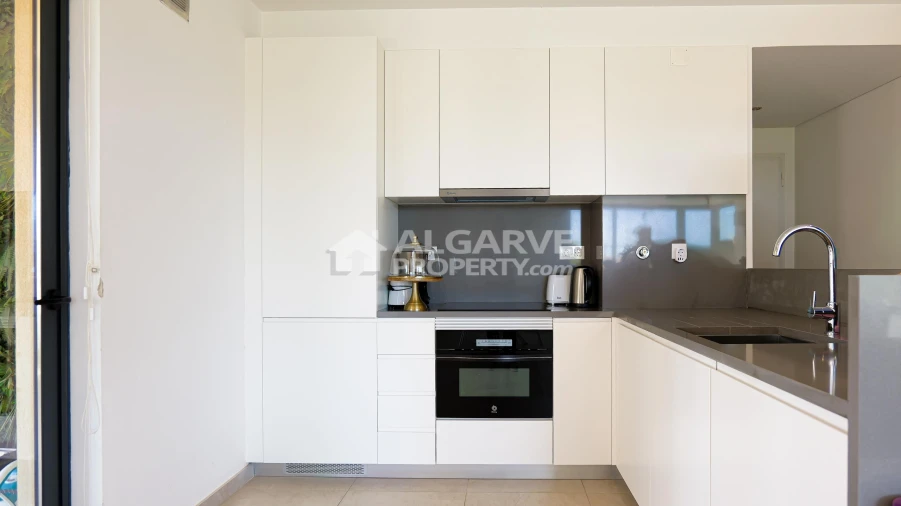 Apartamento T2 para Venda em Quarteira Foto 4