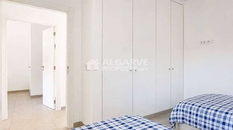 Apartamento T2 para Venda em Quarteira Foto 16