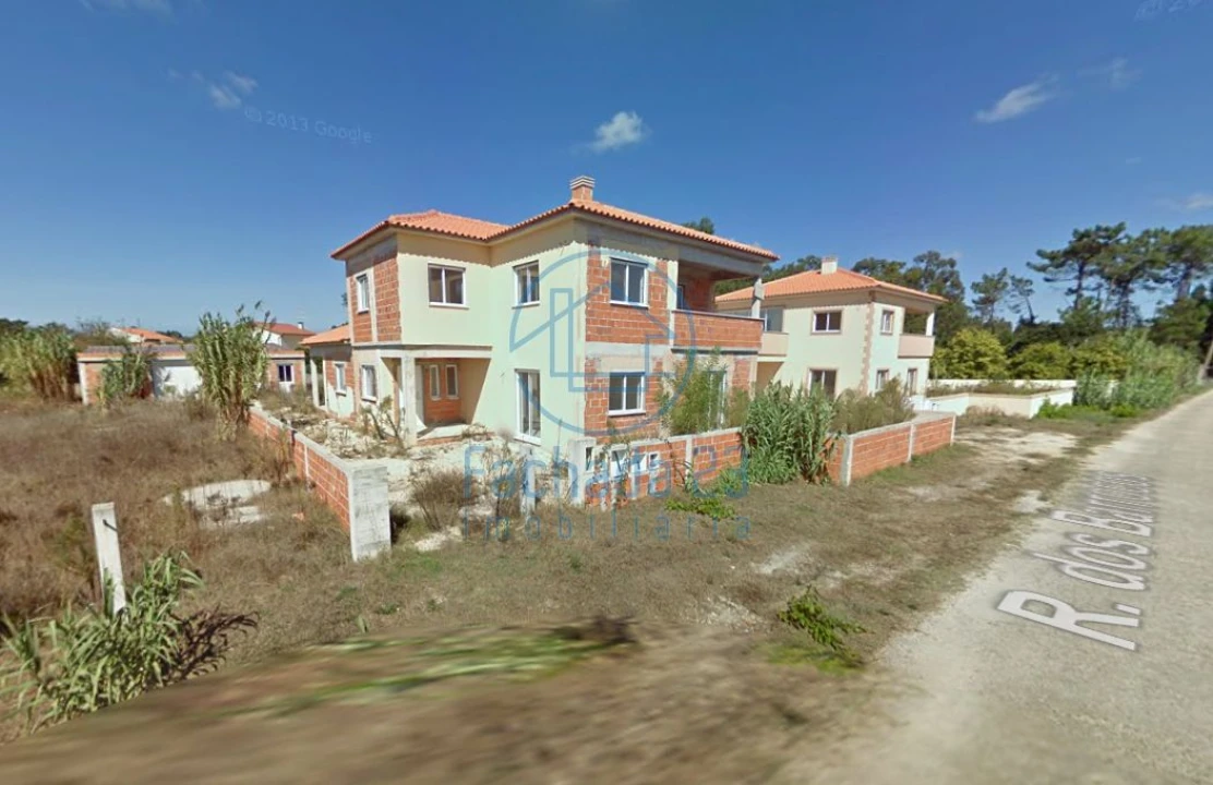 Terreno para Venda em Mira Foto 1