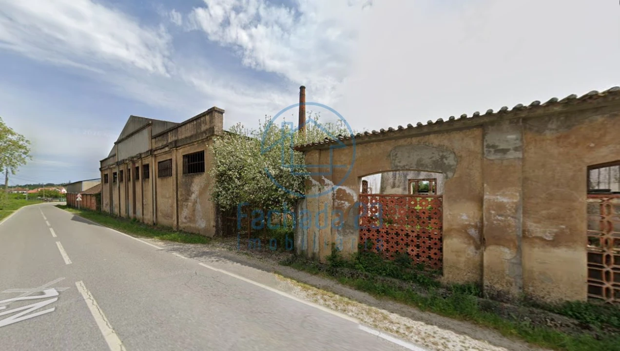 Armazém para Venda em Canas de Santa Maria Foto 1