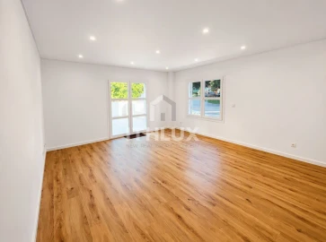 Apartamento T2 para Venda em Venteira