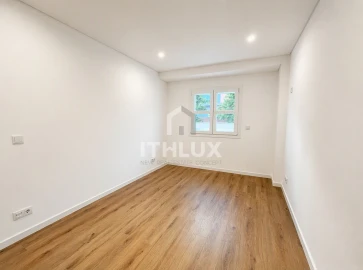 Apartamento T2 para Venda em Venteira