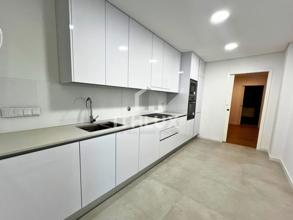 Apartamento T2 para Venda em Venteira Foto 9