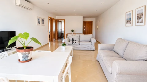 Apartamento T2 para Arrendamento em Quarteira