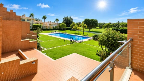 Apartamento T2 para Arrendamento em Quarteira