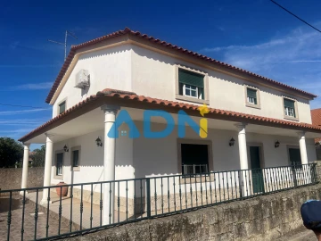 Moradia T6 para Venda em Zebreira e Segura