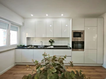 Apartamento T3 para Venda em Benfica