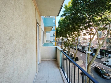 Apartamento T3 para Venda em Benfica