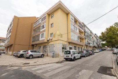 Apartamento T2 para Venda em Póvoa de Santa Iria e Forte da Casa