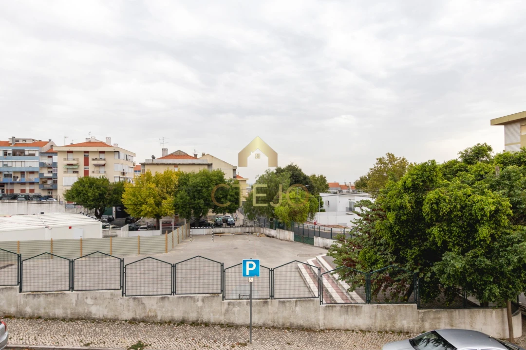Apartamento T2 para Venda em Póvoa de Santa Iria e Forte da Casa Foto 25