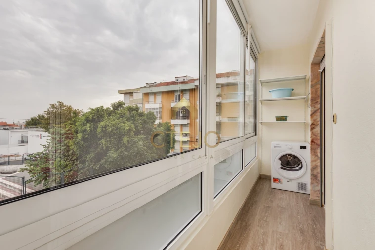 Apartamento T2 para Venda em Póvoa de Santa Iria e Forte da Casa Foto 23