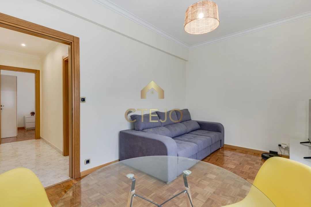 Apartamento T2 para Venda em Póvoa de Santa Iria e Forte da Casa Foto 13