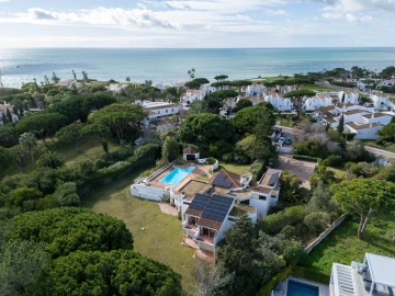 Moradia T4 para Venda em Almancil