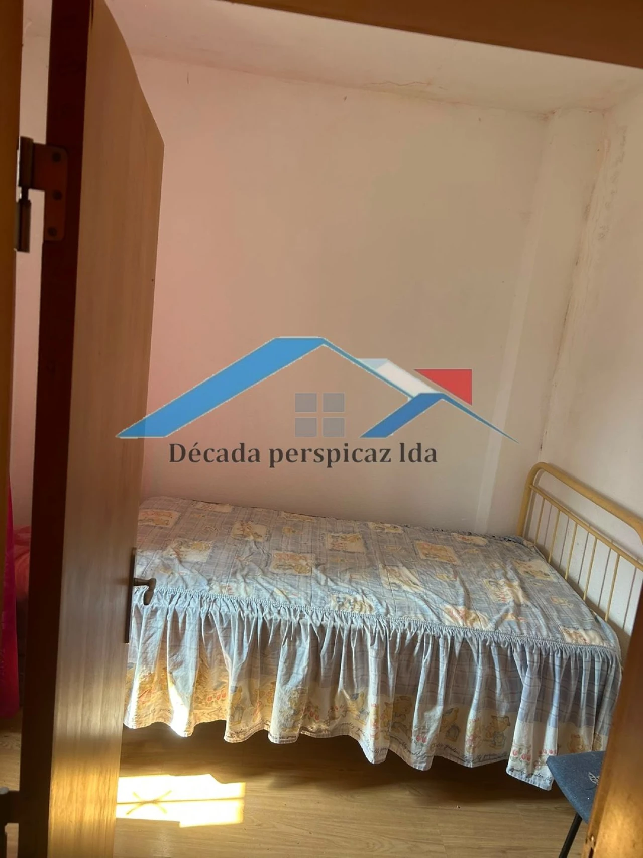 Moradia T3 para Venda em Foros de Arrão Foto 3