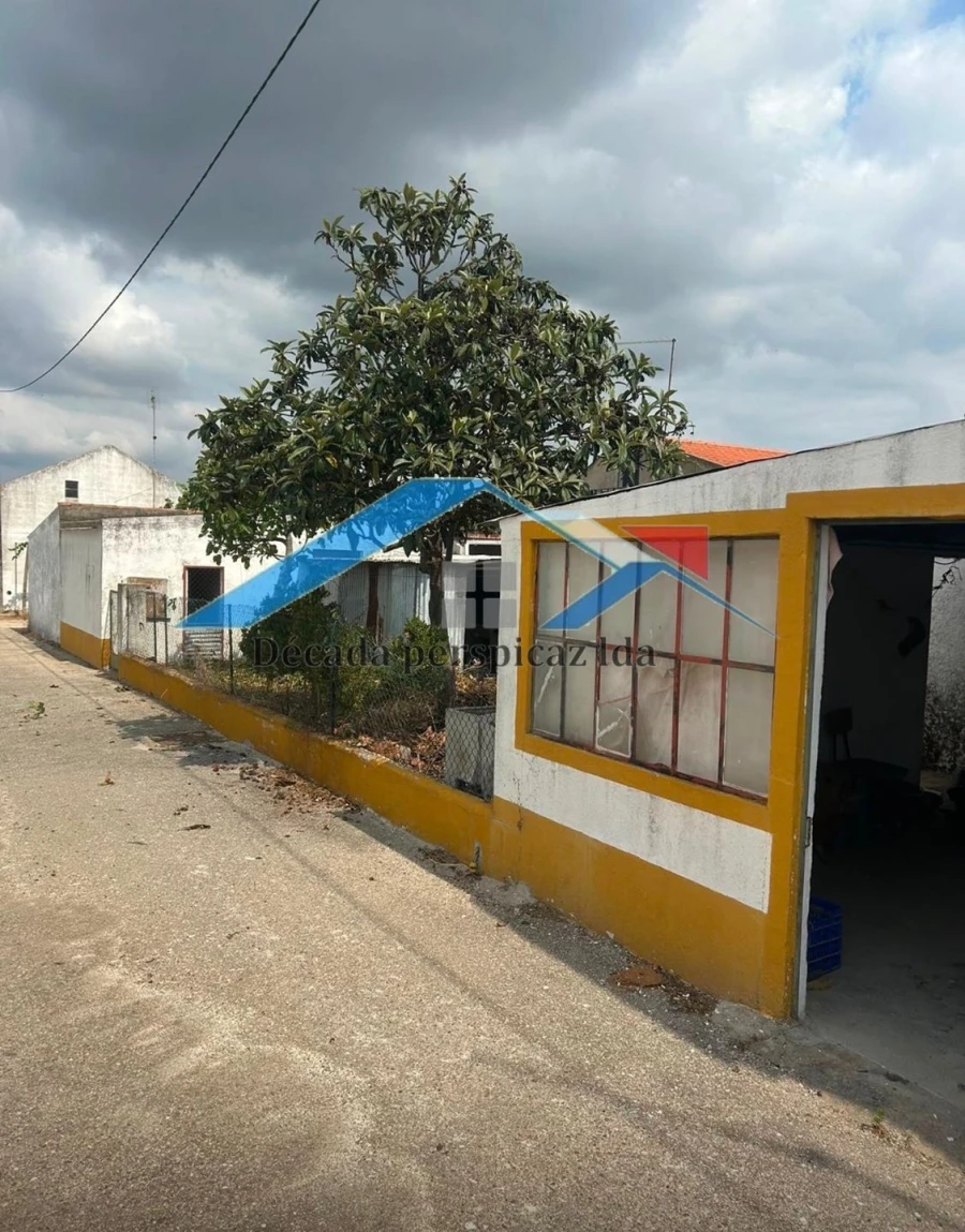 Moradia T3 para Venda em Foros de Arrão Foto 9