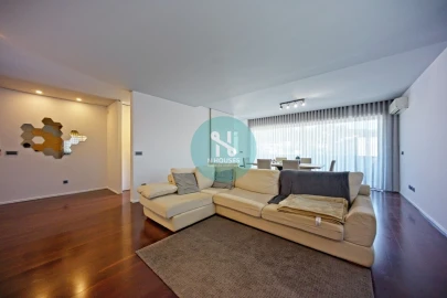 Apartamento T3 para Venda em Celeirós, Aveleda e Vimieiro