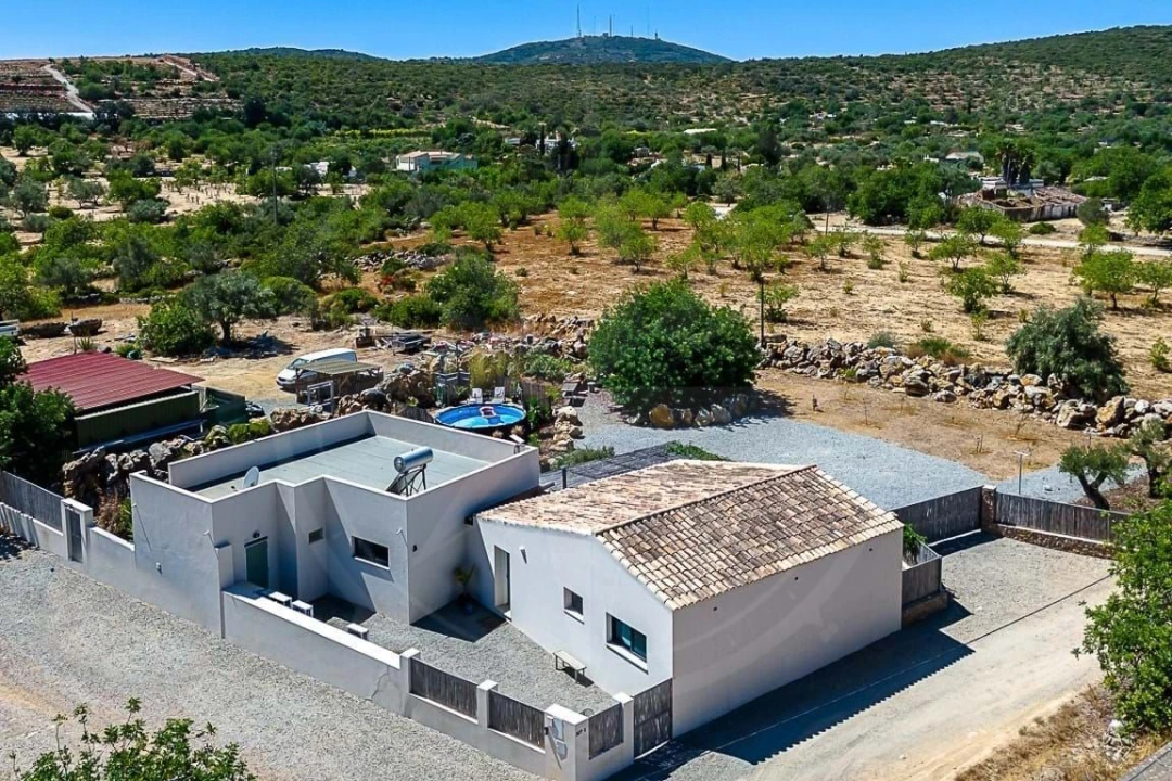 Moradia T3 para Venda em Olhão Foto 3
