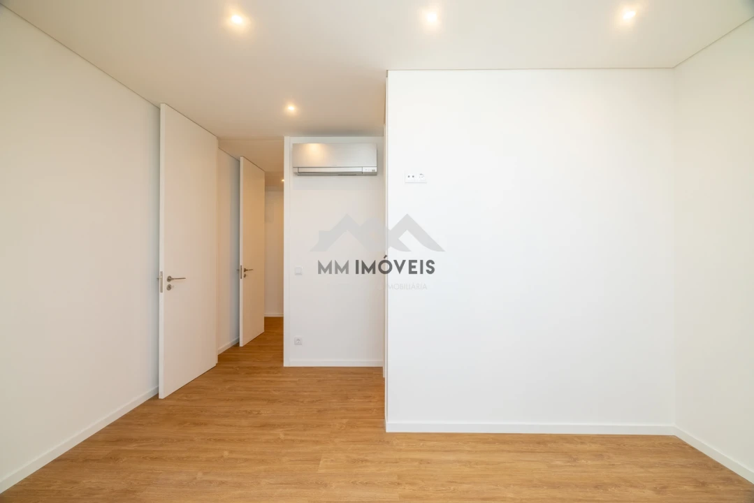 Apartamento T3 para Venda em Bonfim Foto 8
