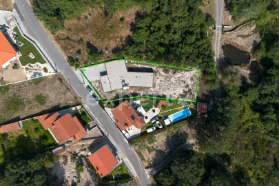 Moradia T3 para Venda em Estorãos