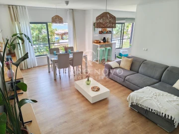 Apartamento T3 para Venda em Ferragudo