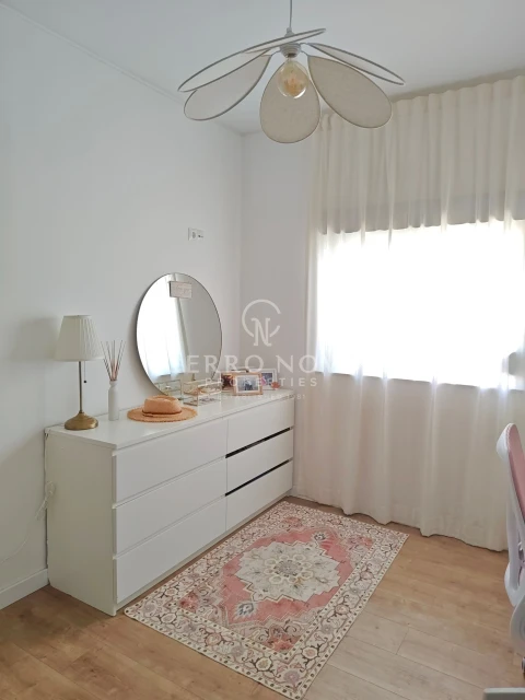 Apartamento T3 para Venda em Ferragudo