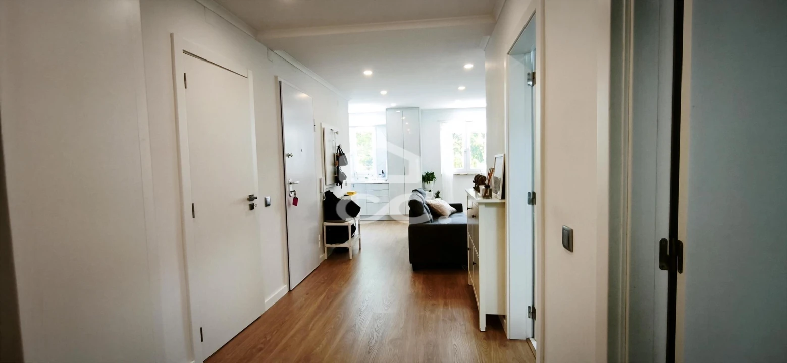 Apartamento T2 para Venda em Agualva e Mira-Sintra Foto 6