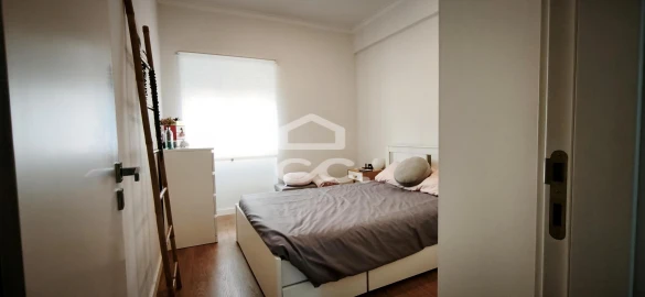Apartamento T2 para Venda em Agualva e Mira-Sintra