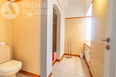 Moradia T4 para Venda em Albufeira e Olhos de Água