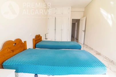 Moradia T4 para Venda em Albufeira e Olhos de Água