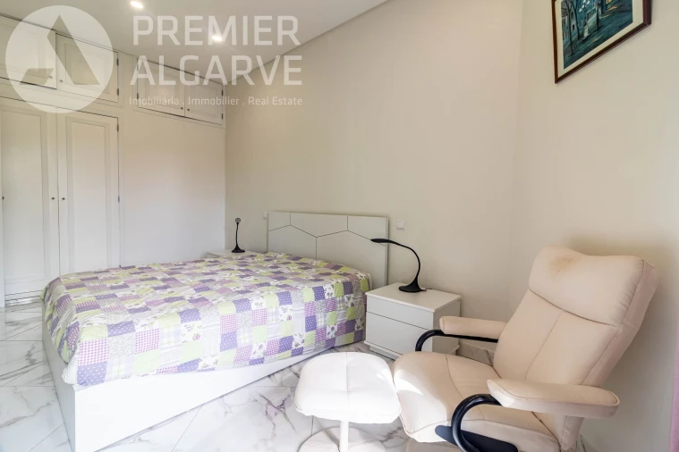 Moradia T4 para Venda em Albufeira e Olhos de Água Foto 27