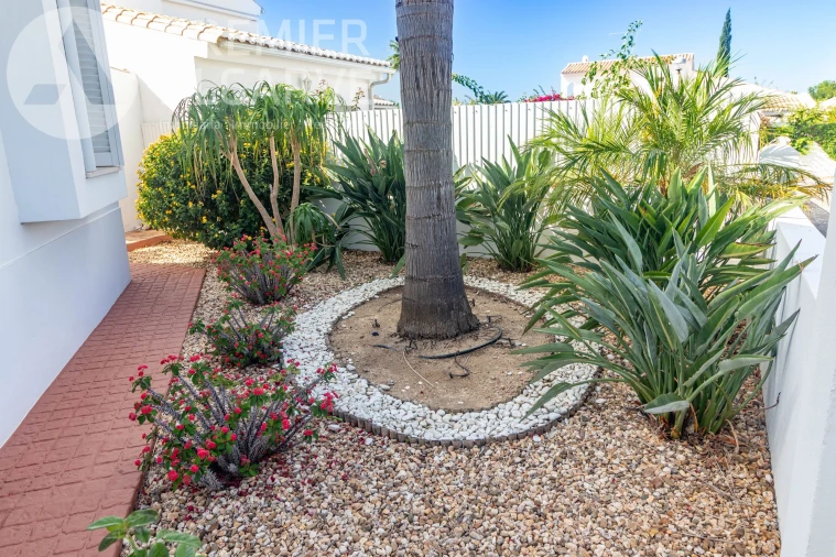 Moradia T4 para Venda em Albufeira e Olhos de Água Foto 9