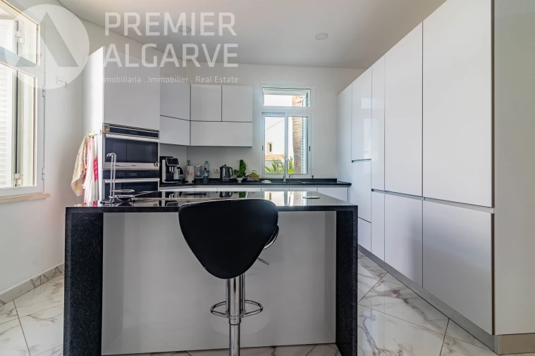 Moradia T4 para Venda em Albufeira e Olhos de Água Foto 14